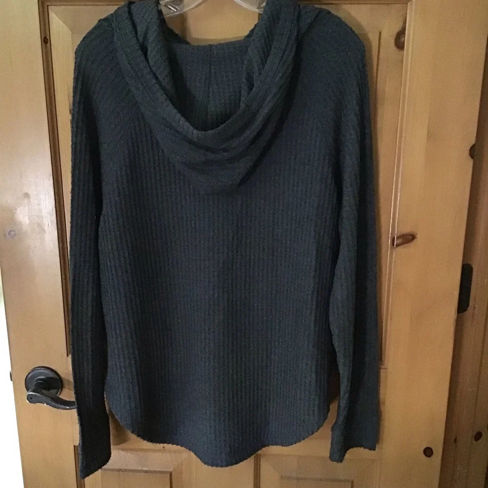 Urban Heritage Gray Hooded Sweater - Picture 2 of 5